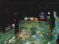 Trg Republike (današnji Trg bana Jelačića) oko 1965. godine. Noćna panorama (A).jpg
